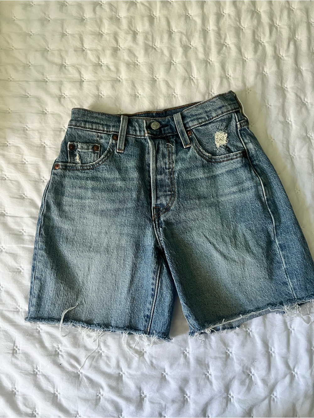 Levi’s Jorts